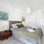 House Paraiso Frente A דירה